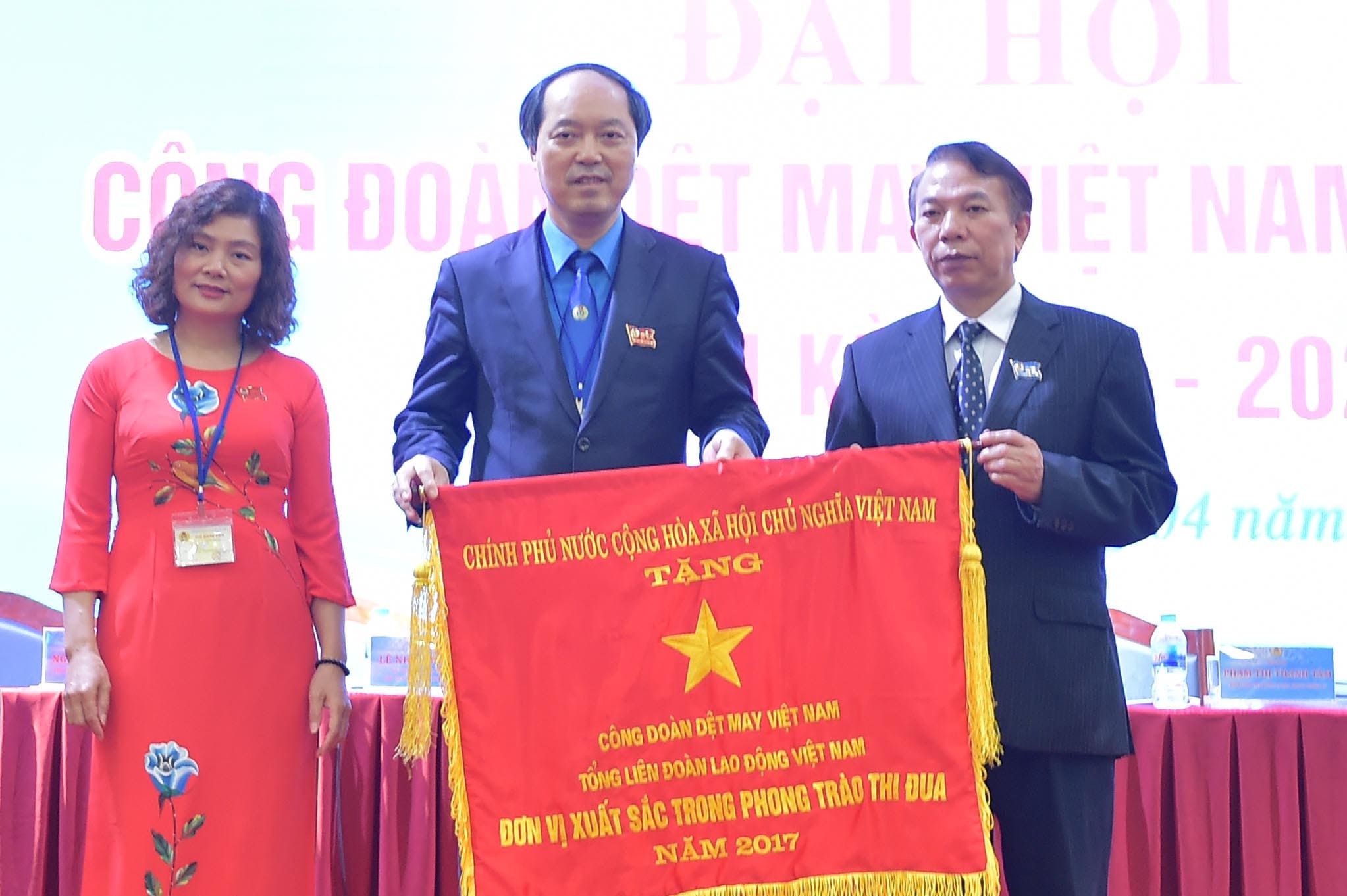 Cờ thi đua của Chính phủ (năm 2017)