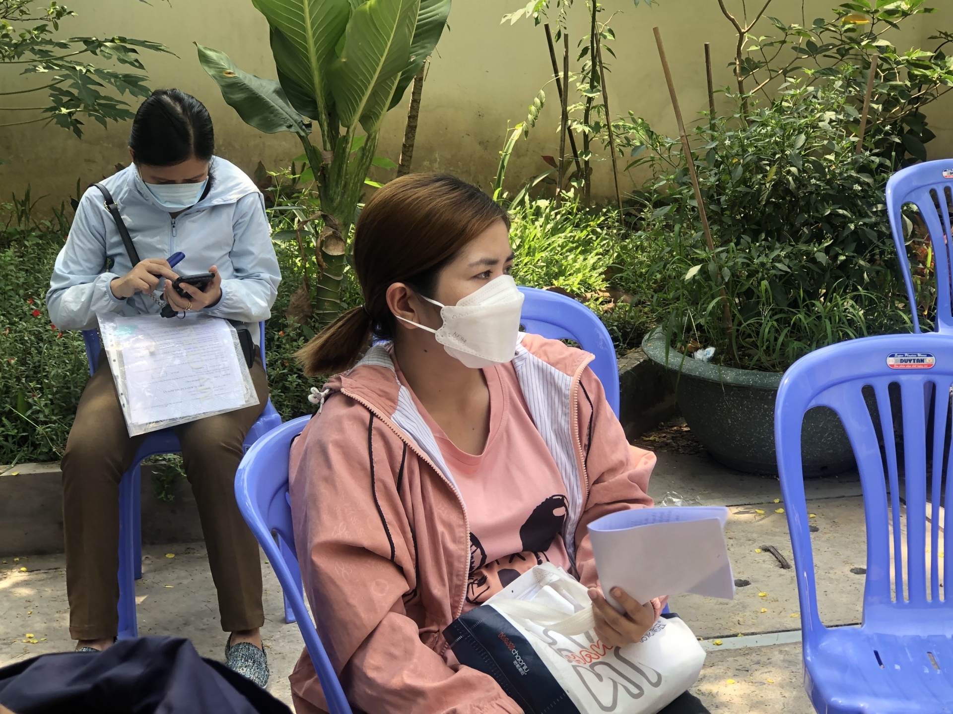 TP. HCM: Xếp hàng từ 5 giờ sáng để rút BHXH một lần