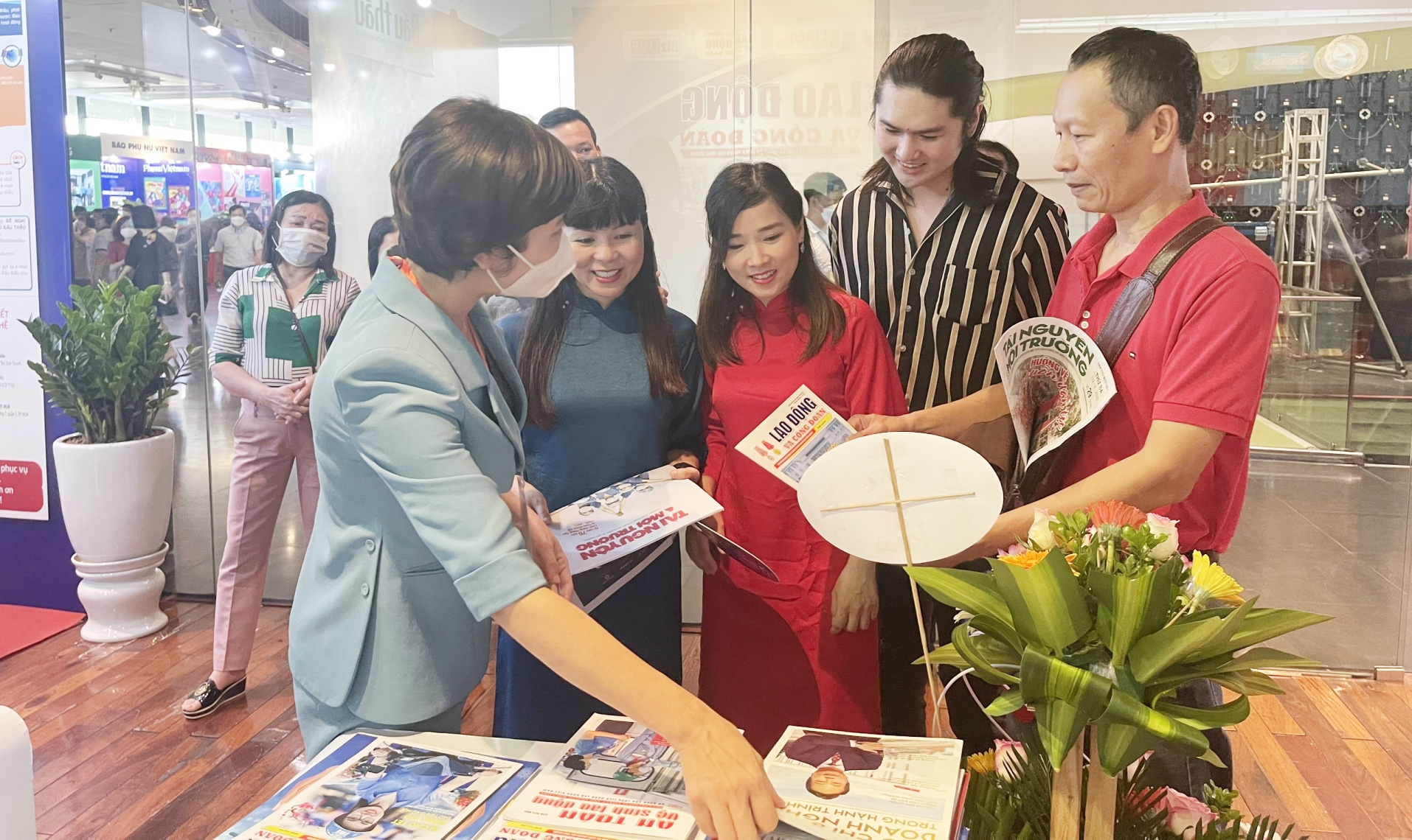 Tạp chí Lao động và Công đoàn tham gia Hội báo toàn quốc 2022