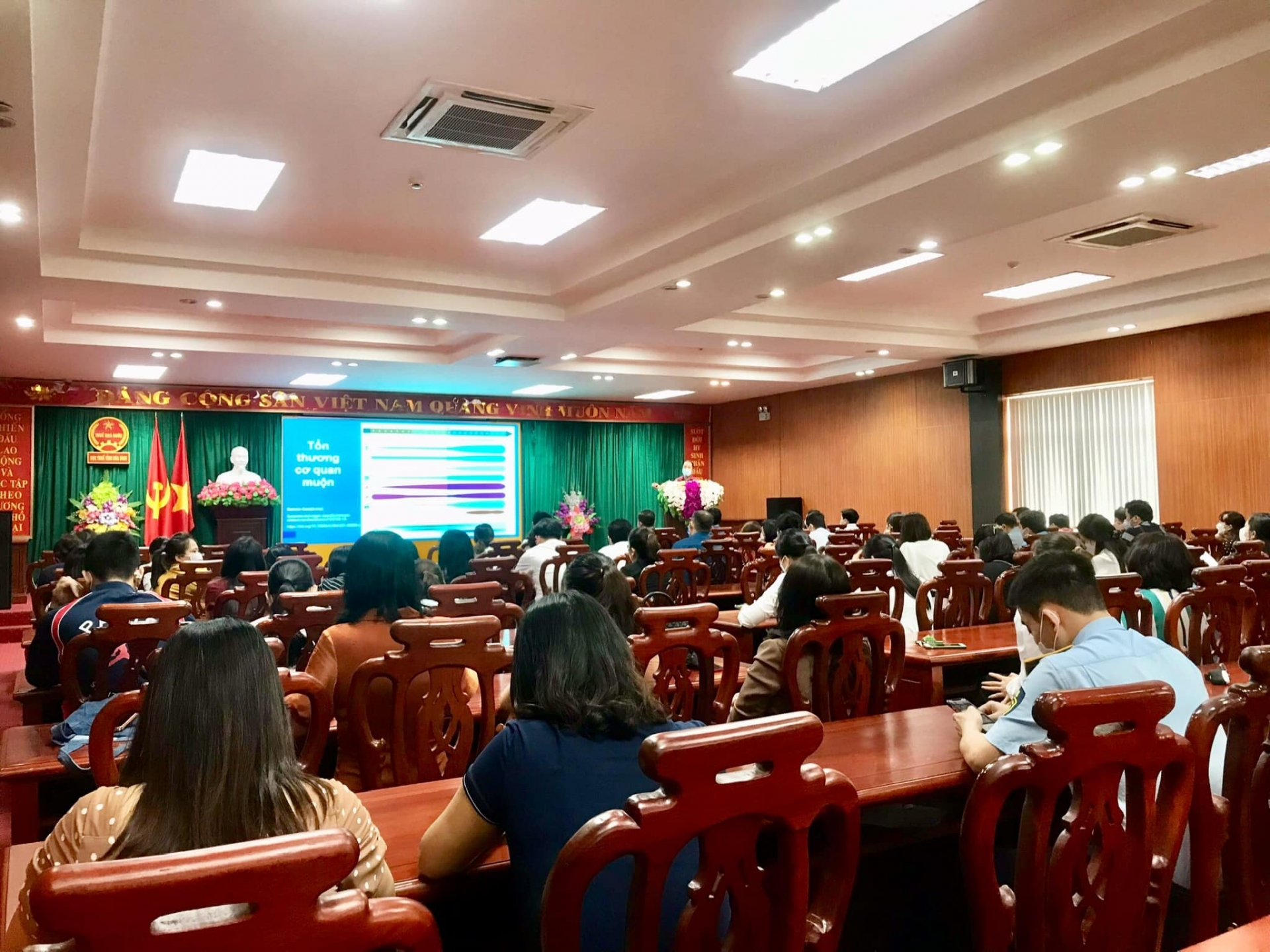 Chuyên đề “Chăm sóc sức khỏe hậu Covid-19” của Công đoàn Viên chức tỉnh Hoà Bình Chuyên đề “Chăm sóc sức khỏe hậu Covid-19” của Công đoàn Viên chức tỉnh Hoà Bình