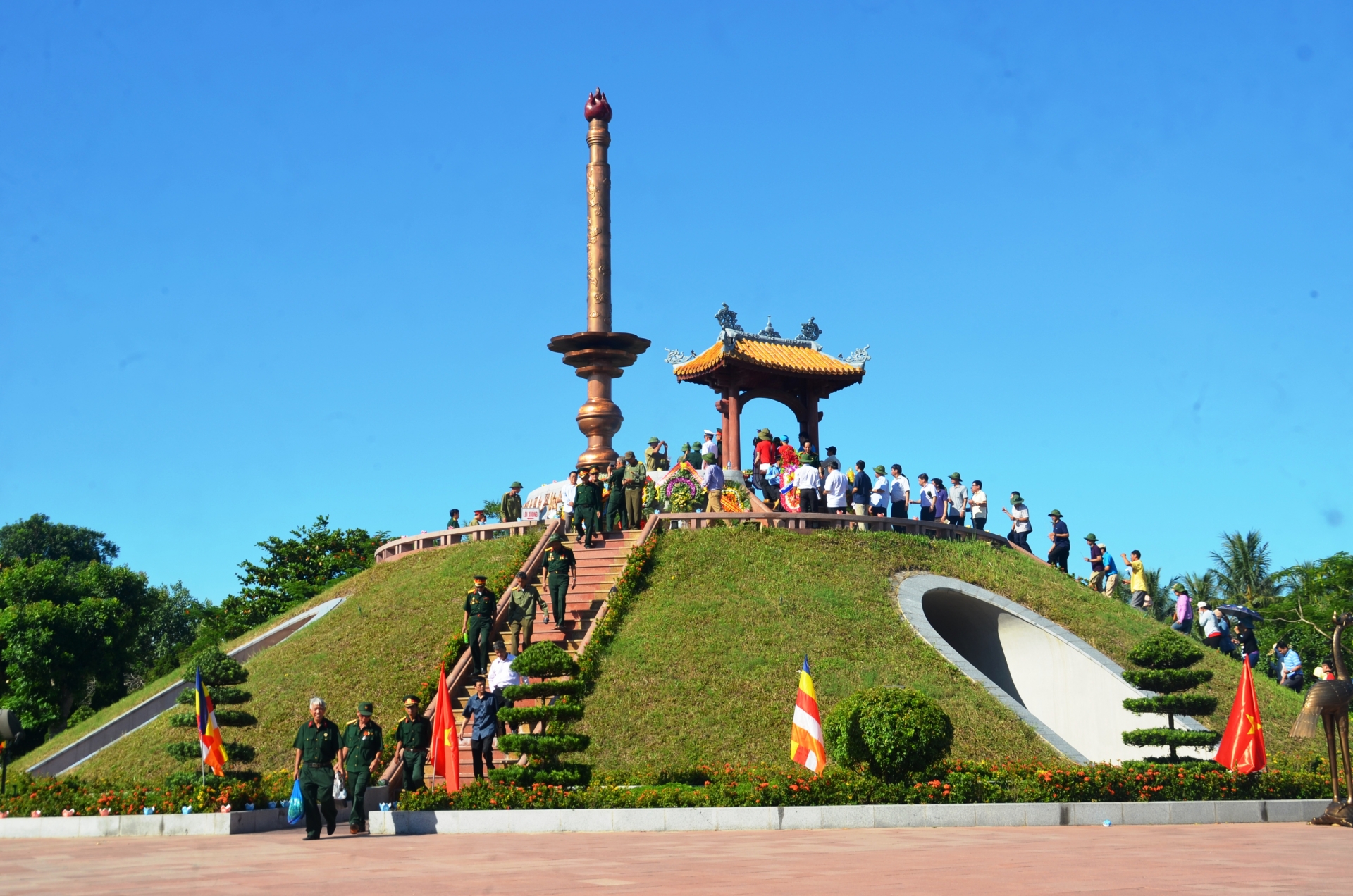 Thành cổ Quảng Trị: Giấc mơ thành phố Hòa Bình