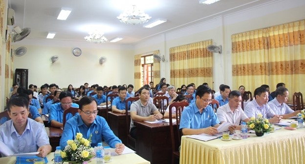 Bữa ăn ca của người lao động: Động lực phát triển sản xuất và nâng cao đời sống