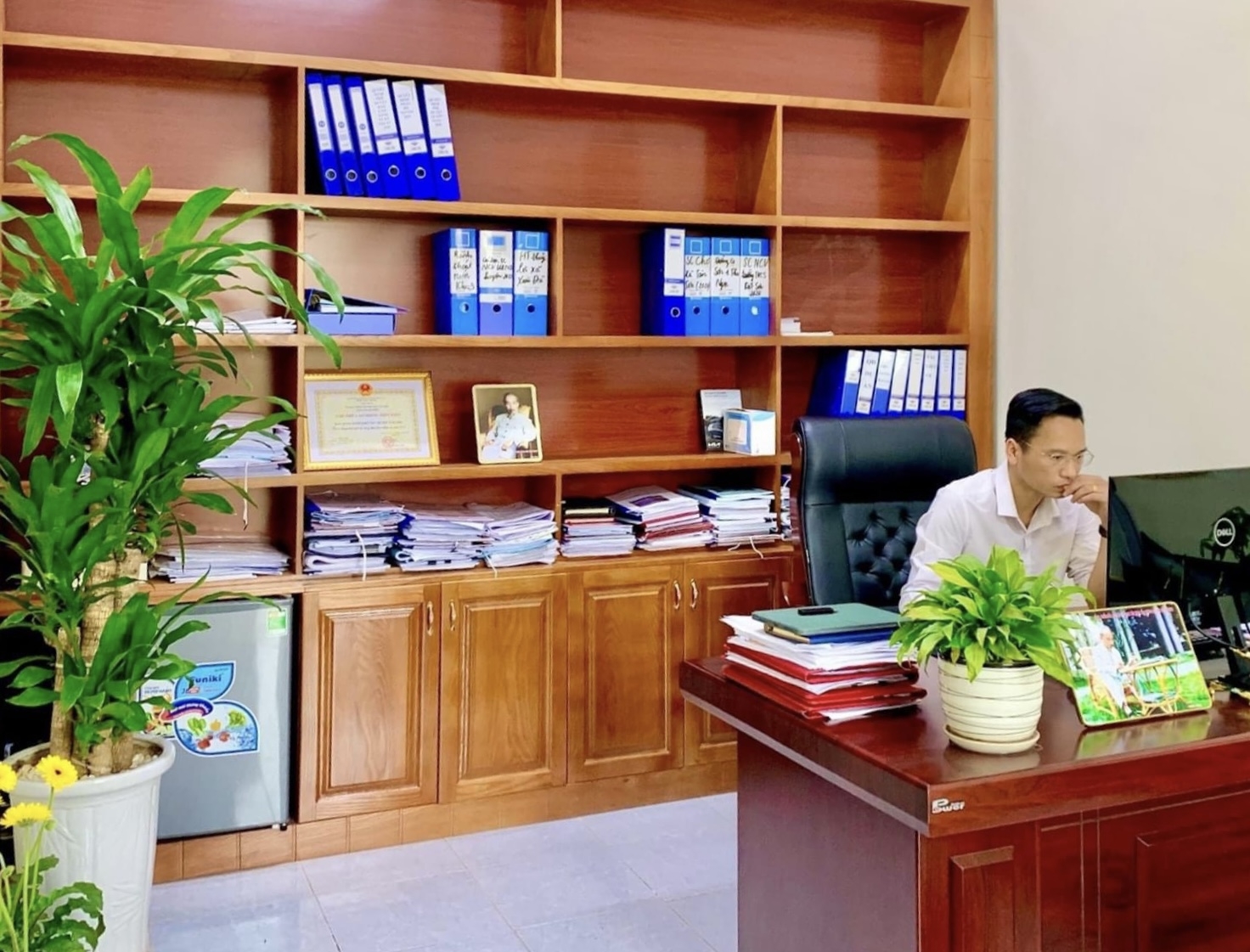 Hoạt động xanh công đoàn chào mừng 15 năm thành lập huyện Tân Sơn