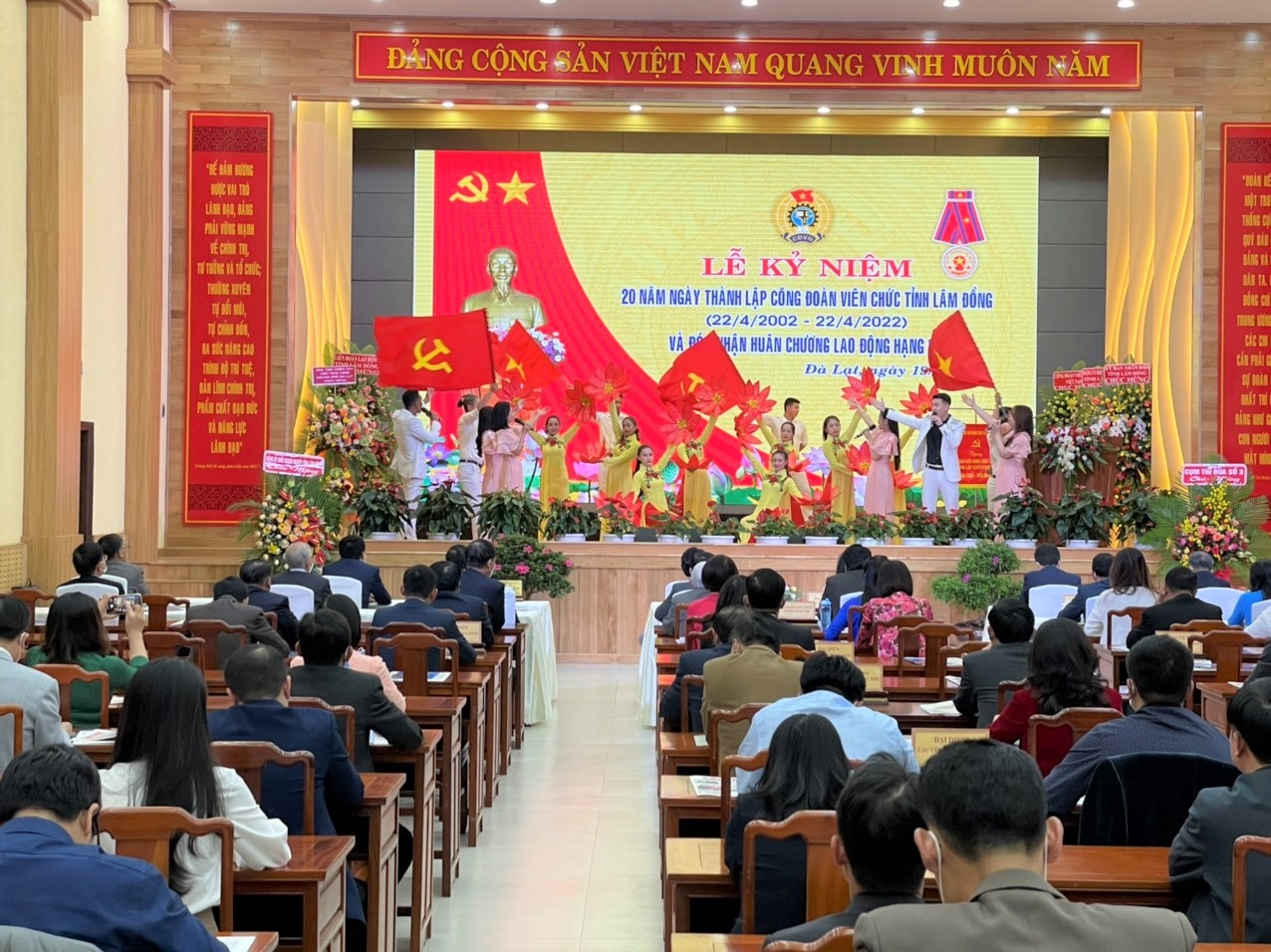 Công đoàn Viên chức tỉnh Lâm Đồng: 20 năm – một chặng đường tự hào Công đoàn Viên chức tỉnh Lâm Đồng: 20 năm – một chặng đường tự hào