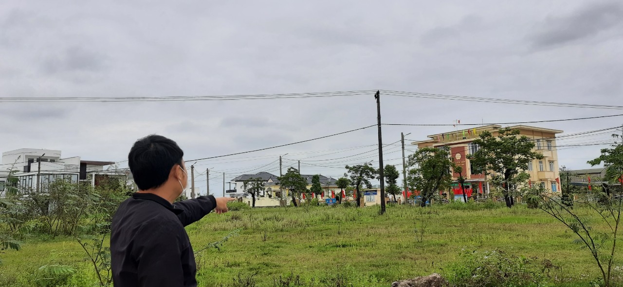 Vụ Chủ tịch phường sai phạm có hệ thống: Hàng loạt sai phạm đất đai kéo dài nhiều năm Vụ Chủ tịch phường sai phạm có hệ thống: Hàng loạt sai phạm đất đai kéo dài nhiều năm