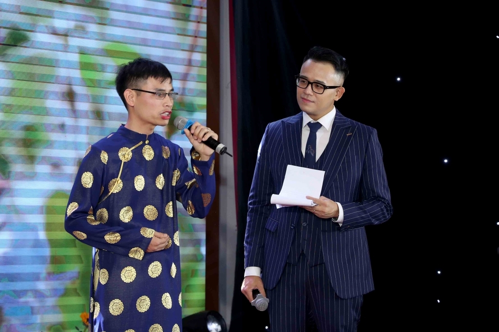Tạo cơ hội để người khuyết tật được làm việc và cống hiến Tạo cơ hội để người khuyết tật được làm việc và cống hiến