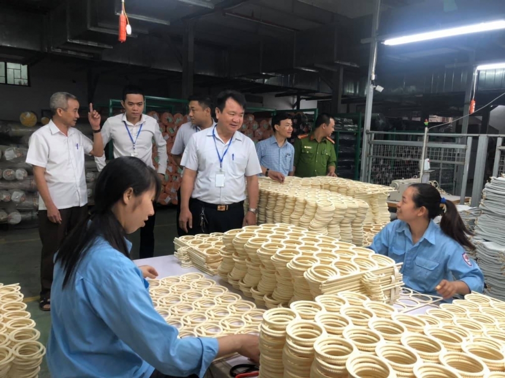 Công đoàn tham gia thanh tra, kiểm tra, giám sát thực hiện phản biện xã hội Công đoàn tham gia thanh tra, kiểm tra, giám sát thực hiện phản biện xã hội