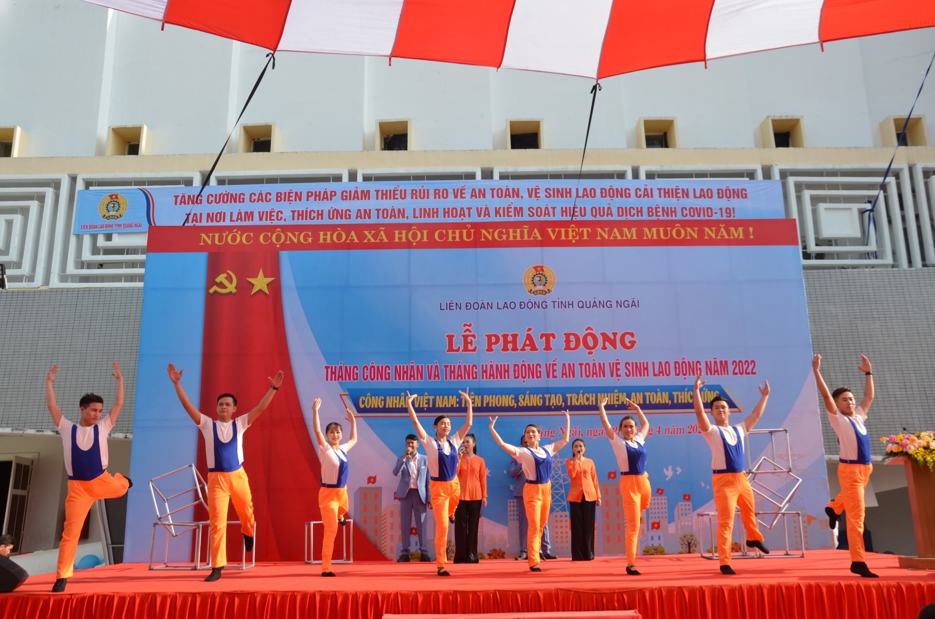 LĐLĐ tỉnh Quảng Ngãi phát huy tinh thần thi đua, sáng tạo của đoàn viên, người lao động