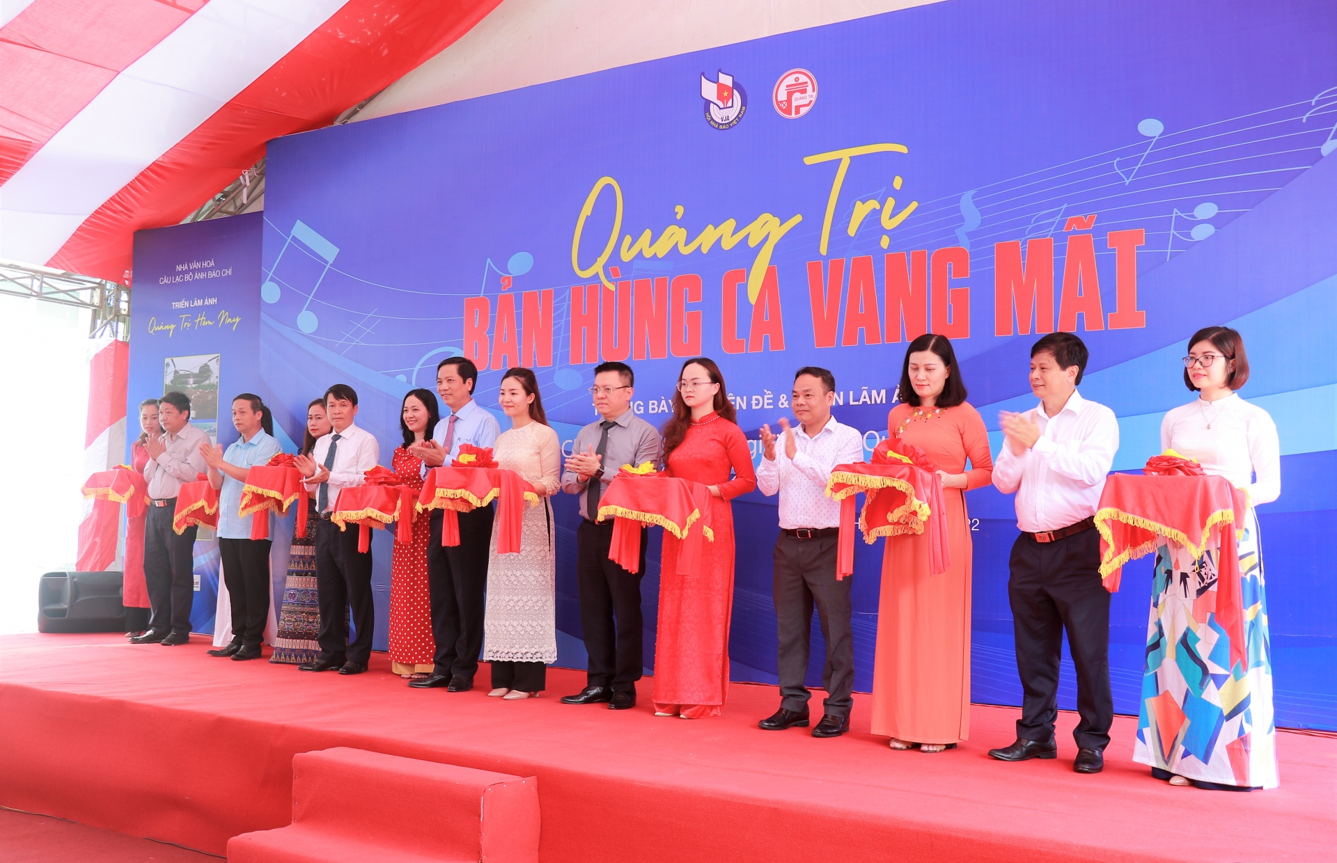“Quảng Trị - Bản hùng ca vang mãi” “Quảng Trị - Bản hùng ca vang mãi”