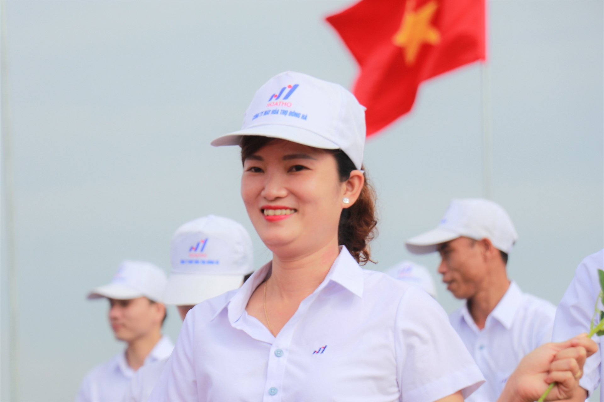 Hàng trăm CNVCLĐ Quảng Trị tham gia diễu hành tại Lễ thượng cờ “Thống nhất non sông” Hàng trăm CNVCLĐ Quảng Trị tham gia diễu hành tại Lễ thượng cờ “Thống nhất non sông”