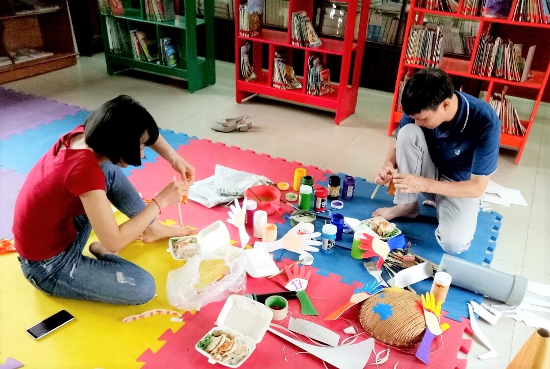 Phấn đấu giỏi chuyên môn để làm tốt nhiệm vụ công đoàn Phấn đấu giỏi chuyên môn để làm tốt nhiệm vụ Công đoàn