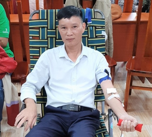 Phấn đấu giỏi chuyên môn để làm tốt nhiệm vụ công đoàn Phấn đấu giỏi chuyên môn để làm tốt nhiệm vụ Công đoàn