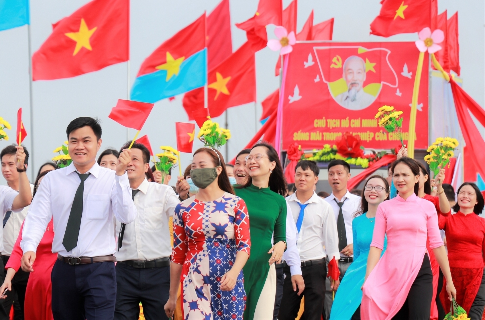 Tinh thần Ngày Quốc tế Lao động: Bất diệt và không ngừng đổi mới