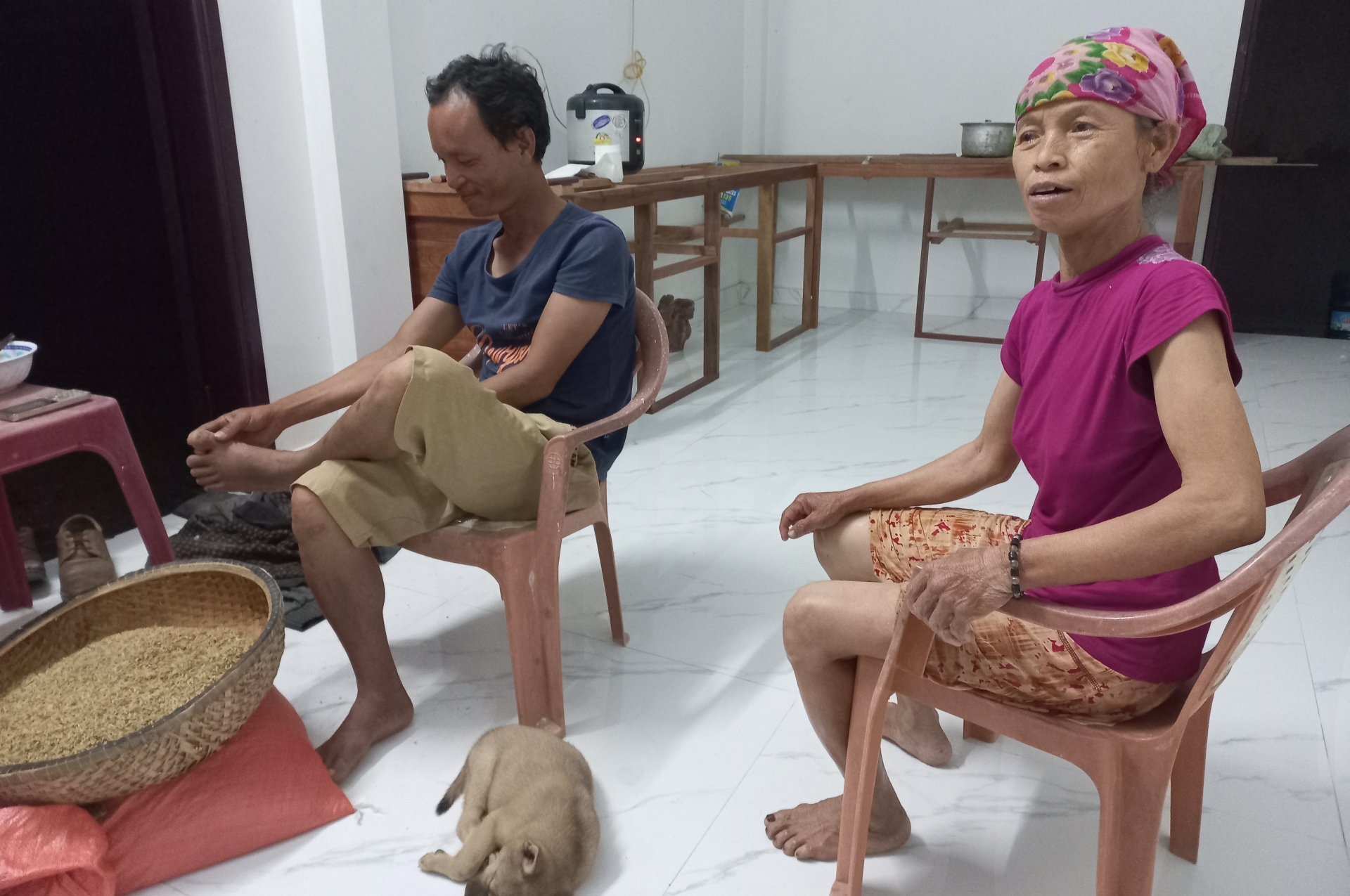 undefined Chuyện đời người đi bộ ngàn cây số về quê - Kỳ 2: Người mẹ