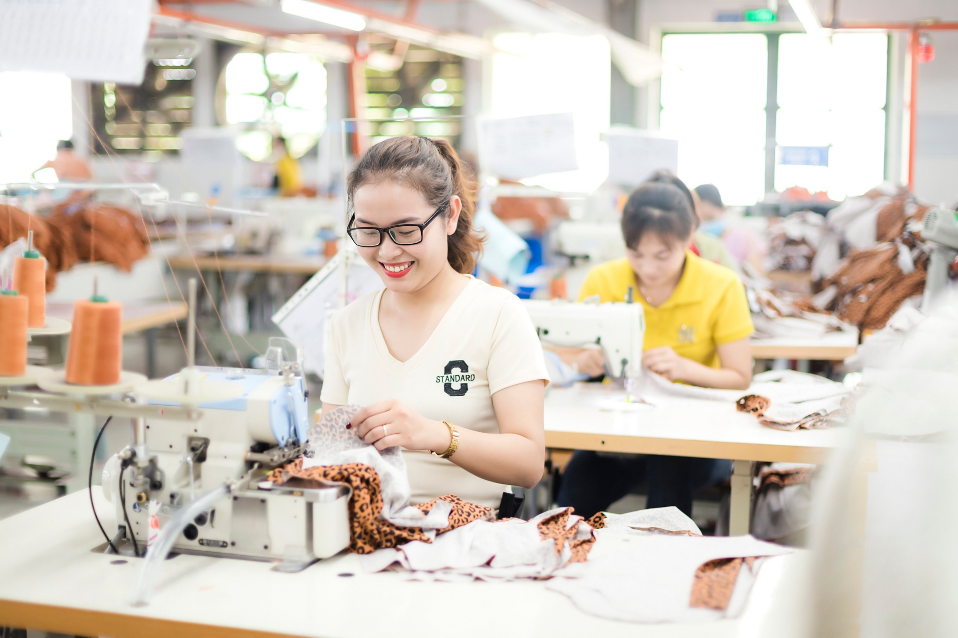 Nét đẹp lao động qua những bức ảnh Nét đẹp lao động qua những bức ảnh