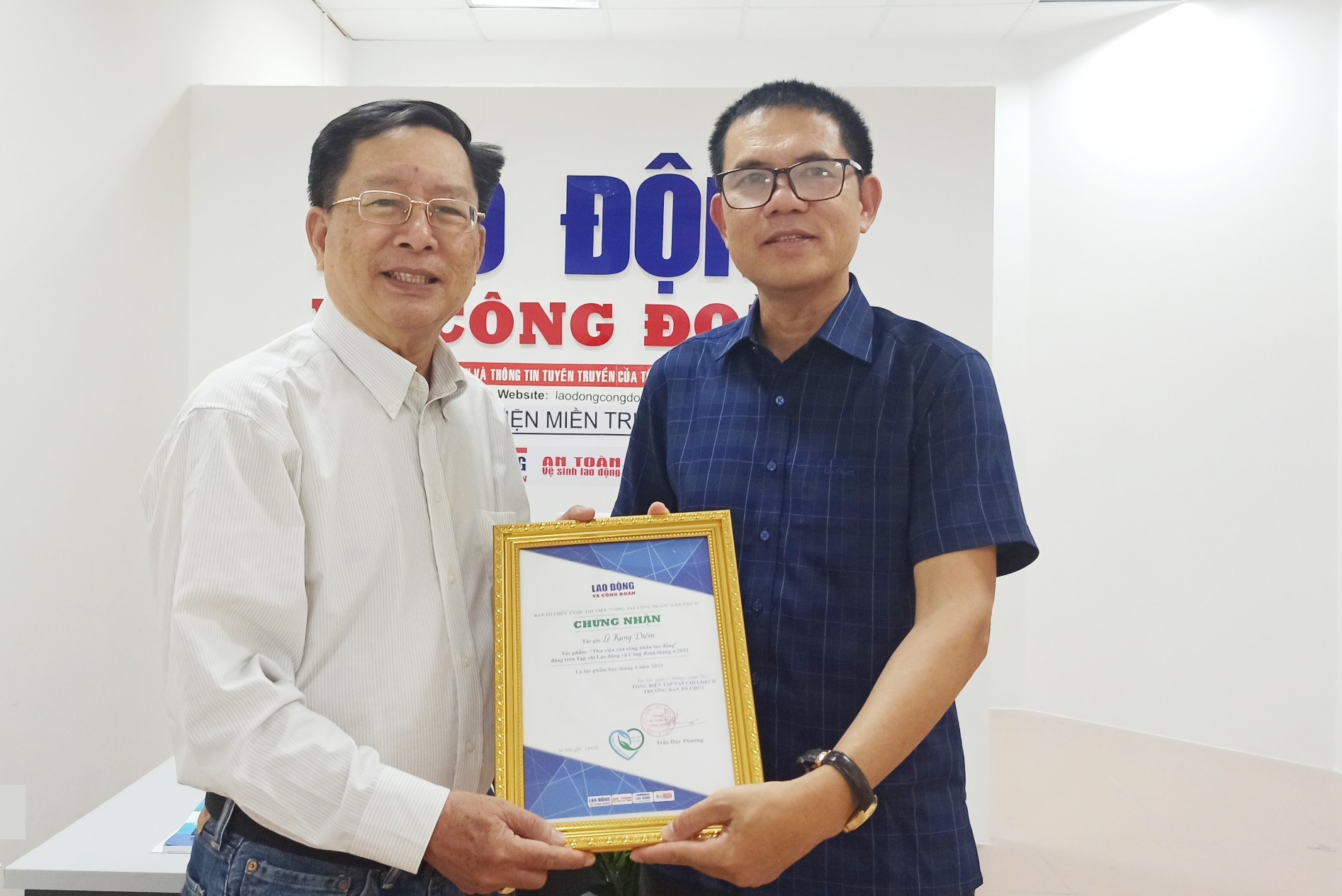 Trao giải tháng 3 và tháng 4/2022 Cuộc thi viết "Vòng tay Công đoàn" lần thứ II