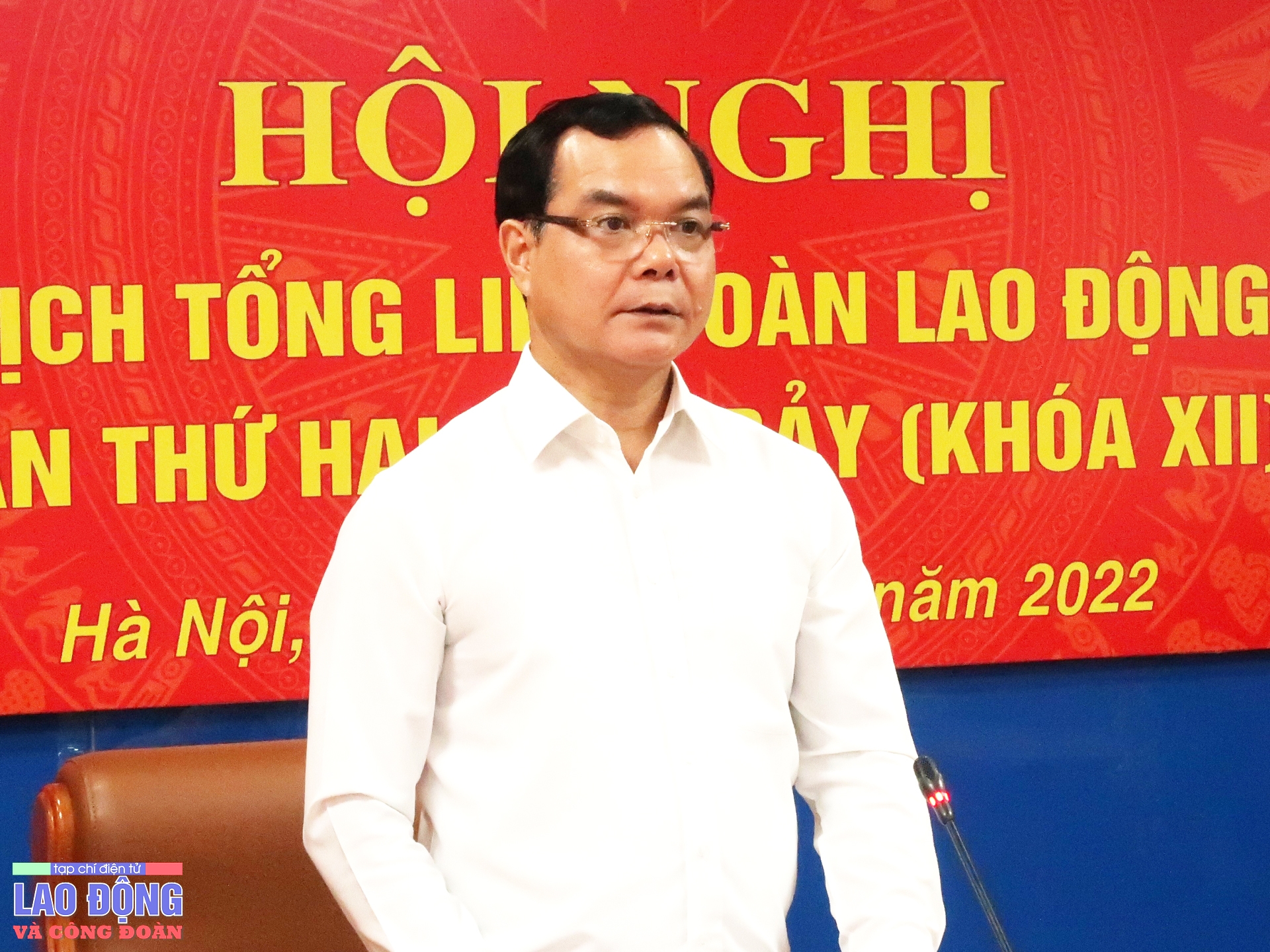 Hội nghị Đoàn Chủ tịch Tổng LĐLĐ Việt Nam lần thứ 27, khoá XII