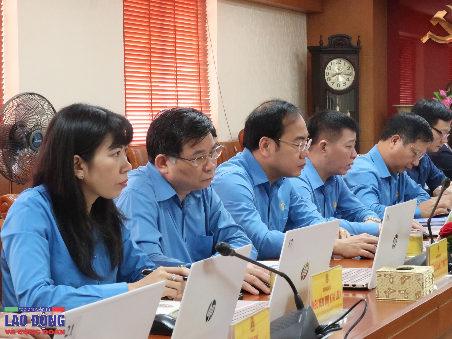 Hội nghị Đoàn Chủ tịch Tổng LĐLĐ Việt Nam lần thứ 27, khoá XII