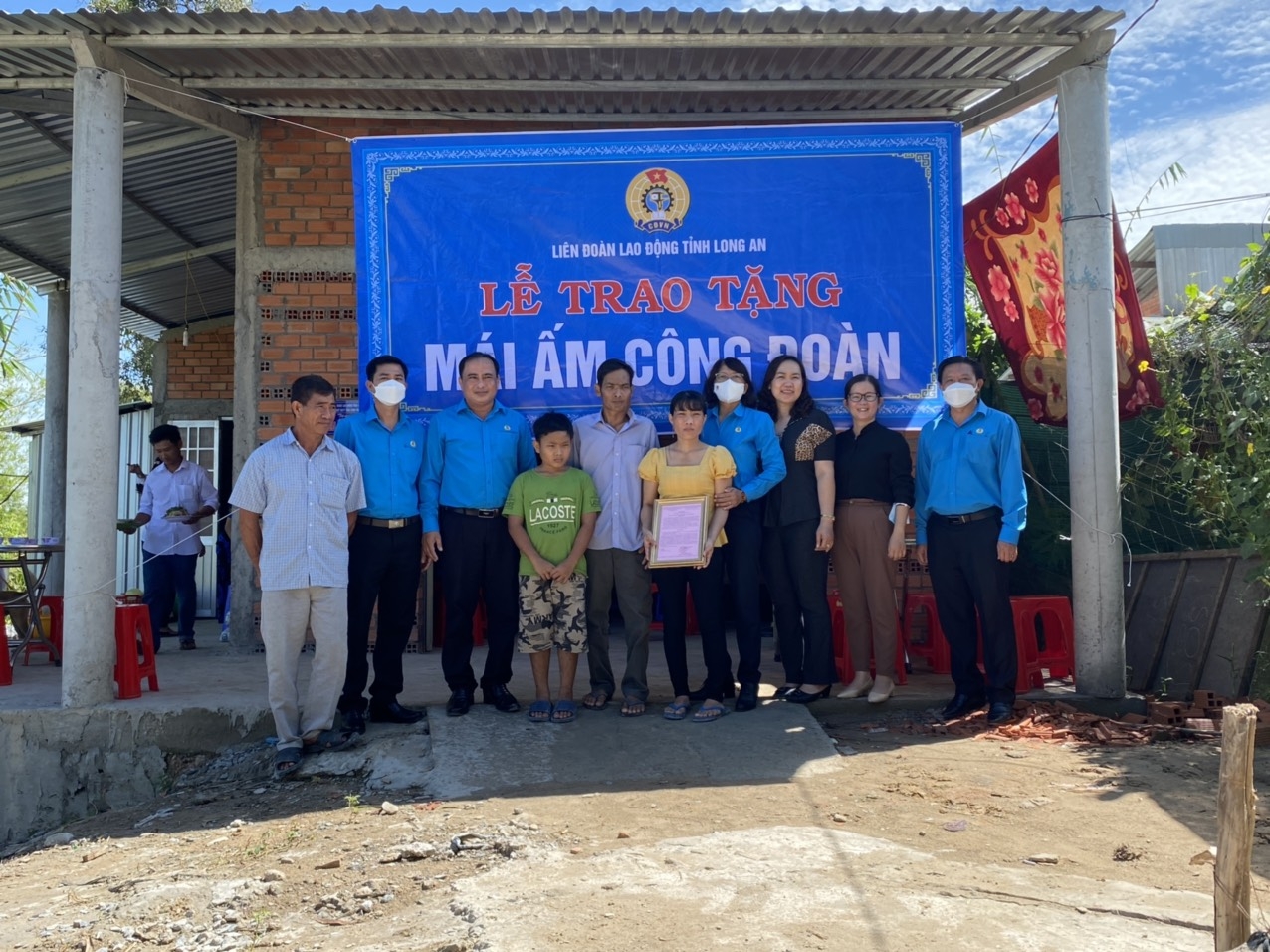 Công đoàn Long An tặng “Mái ấm Công đoàn” cho đoàn viên khó khăn về nhà ở