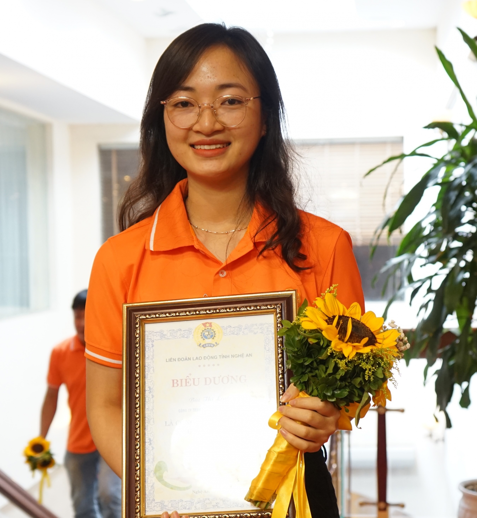 Công nhân lao động Nghệ An hài lòng khi đối thoại trực tiếp với Chủ tịch UBND tỉnh Công nhân lao động Nghệ An hài lòng khi đối thoại trực tiếp với Chủ tịch UBND tỉnh
