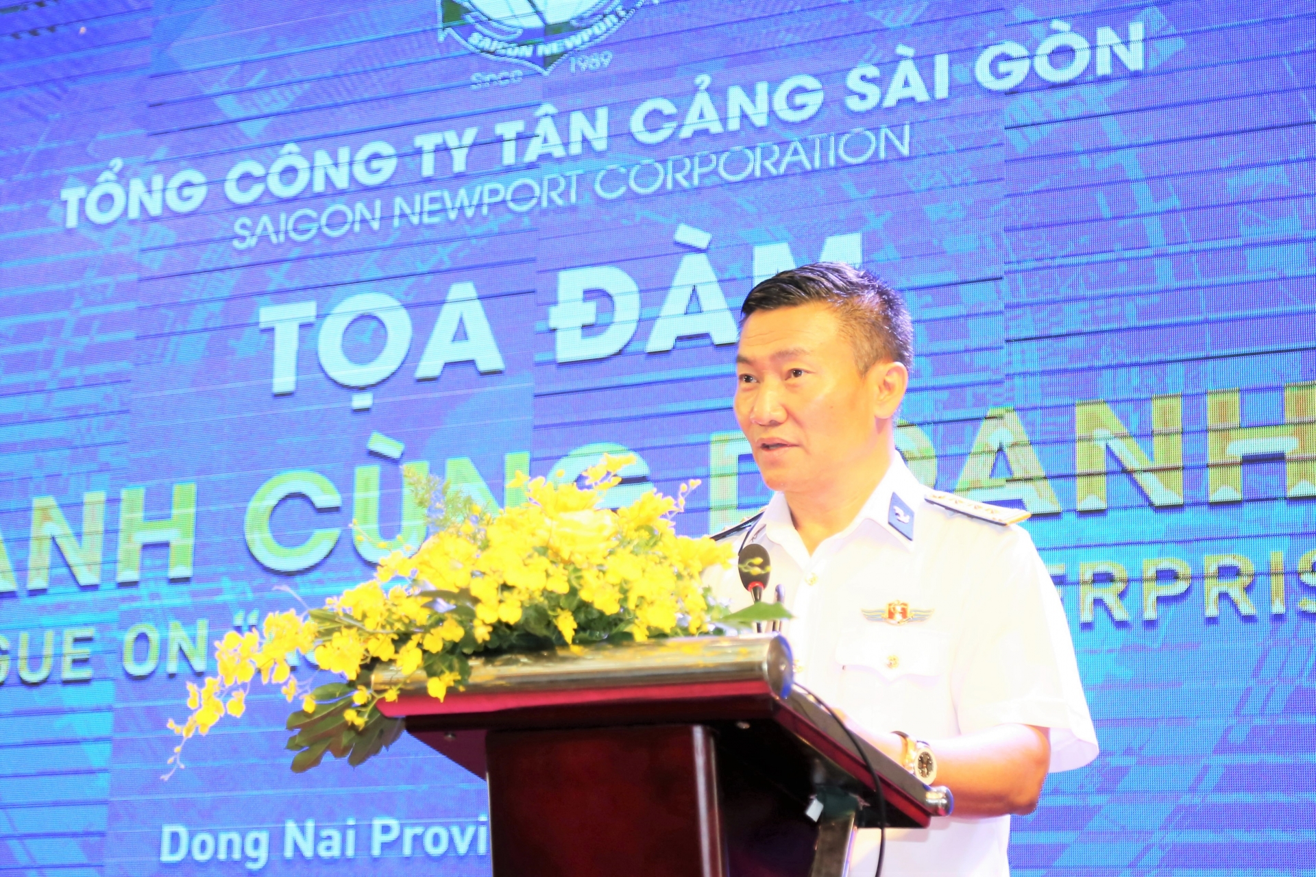 Luôn lắng nghe, thấu hiểu, chia sẻ khó khăn với doanh nghiệp Luôn lắng nghe, thấu hiểu, chia sẻ khó khăn với doanh nghiệp