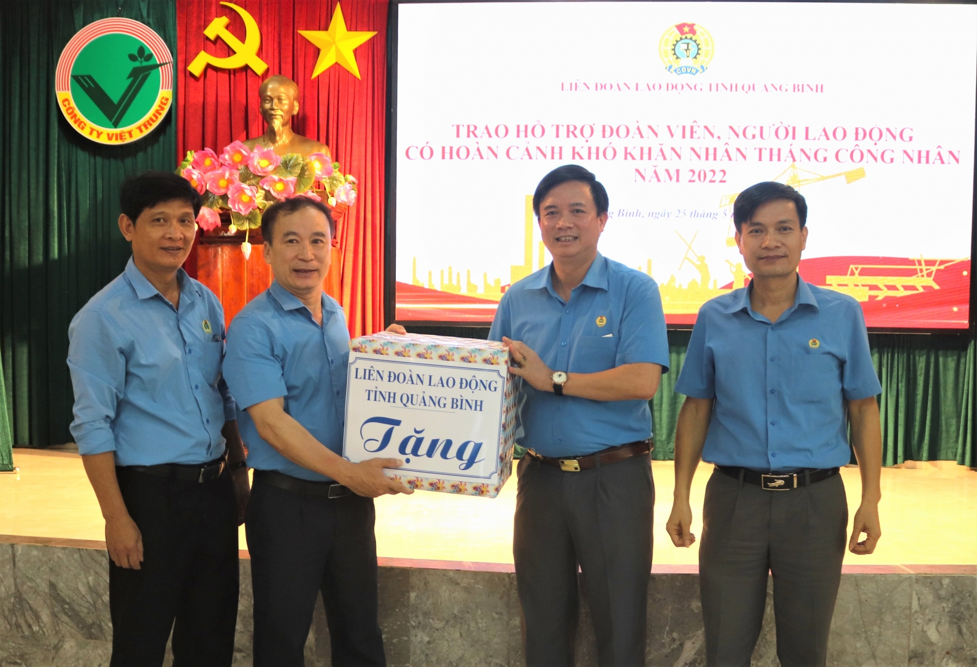 LĐLĐ Tỉnh Quảng Bình tổ chức các hoạt động hướng về đoàn viên, NLĐ