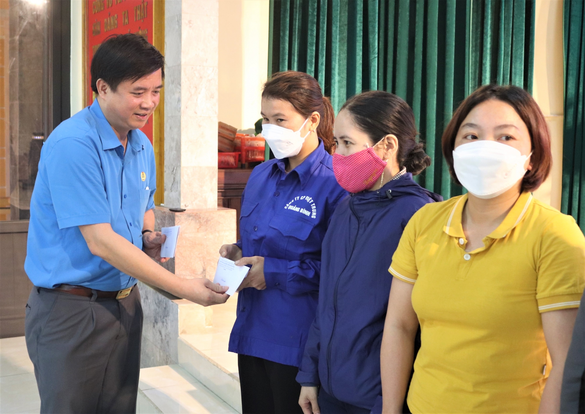 LĐLĐ Tỉnh Quảng Bình tổ chức các hoạt động hướng về đoàn viên, NLĐ