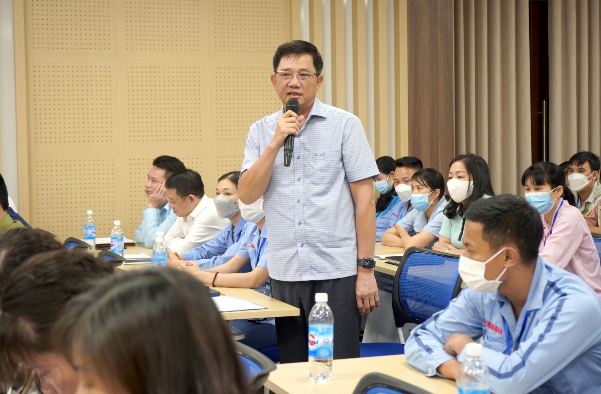 Công nhân ngoại tỉnh mong muốn con được học trường công lập Công nhân ngoại tỉnh mong muốn con được học trường công lập