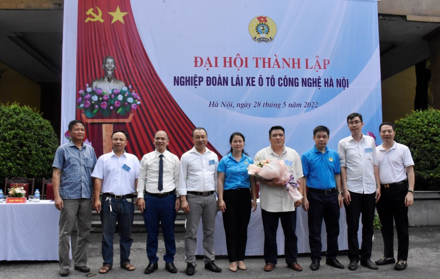 Thành lập Nghiệp đoàn Lái xe ô tô công nghệ Hà Nội
