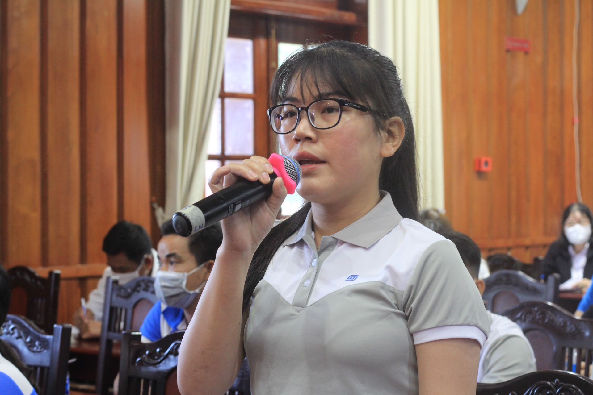 Long An: Người lao động quan tâm đến chính sách, bảo hiểm và an ninh khi làm việc