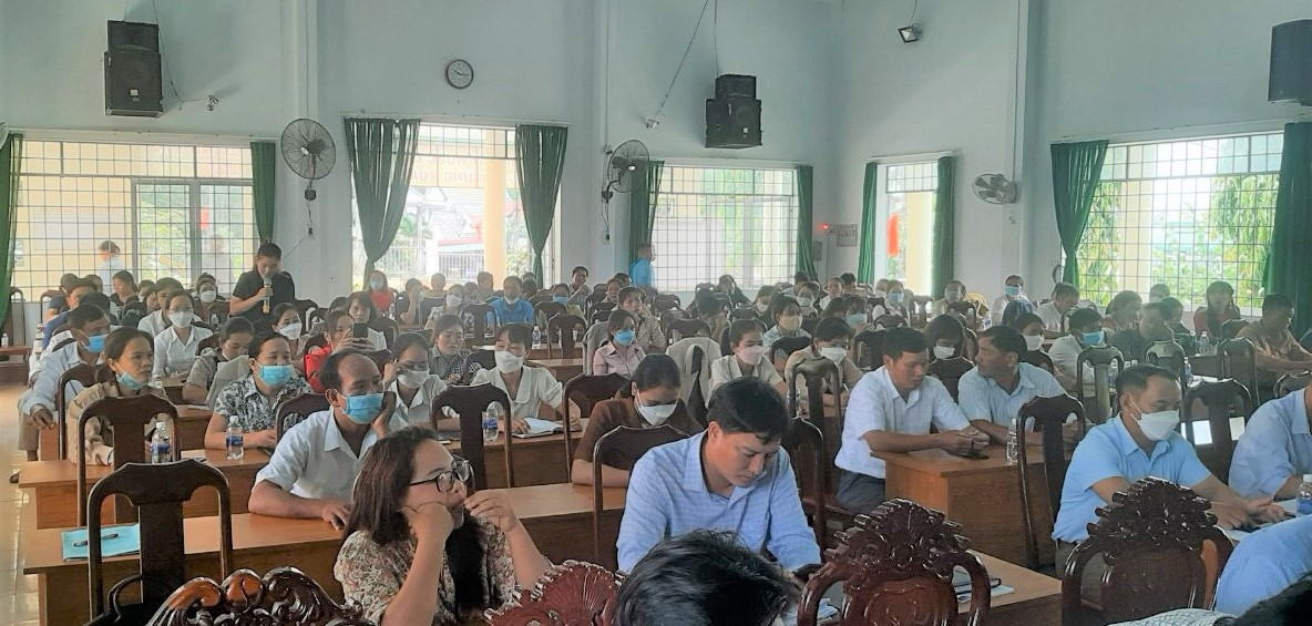 Huyện Lắk: lãnh đạo gặp gỡ, đối thoại với cán bộ công đoàn và người lao động Huyện Lắk: Lãnh đạo gặp gỡ, đối thoại với cán bộ công đoàn và người lao động