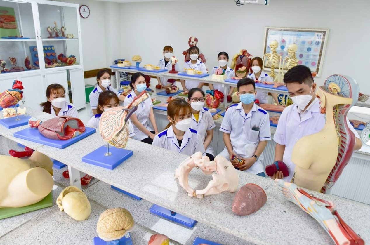 Đào tạo nhân lực ngành Điều dưỡng: Cốt lõi là giỏi thực hành
