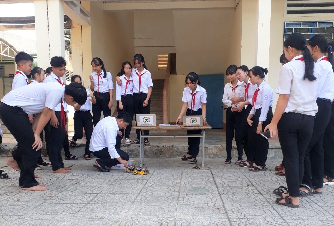 “Vua sáng kiến” của giáo dục STEM ở Lâm Đồng
