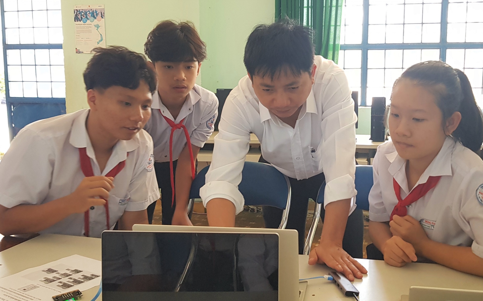 “Vua sáng kiến” của giáo dục STEM ở Lâm Đồng