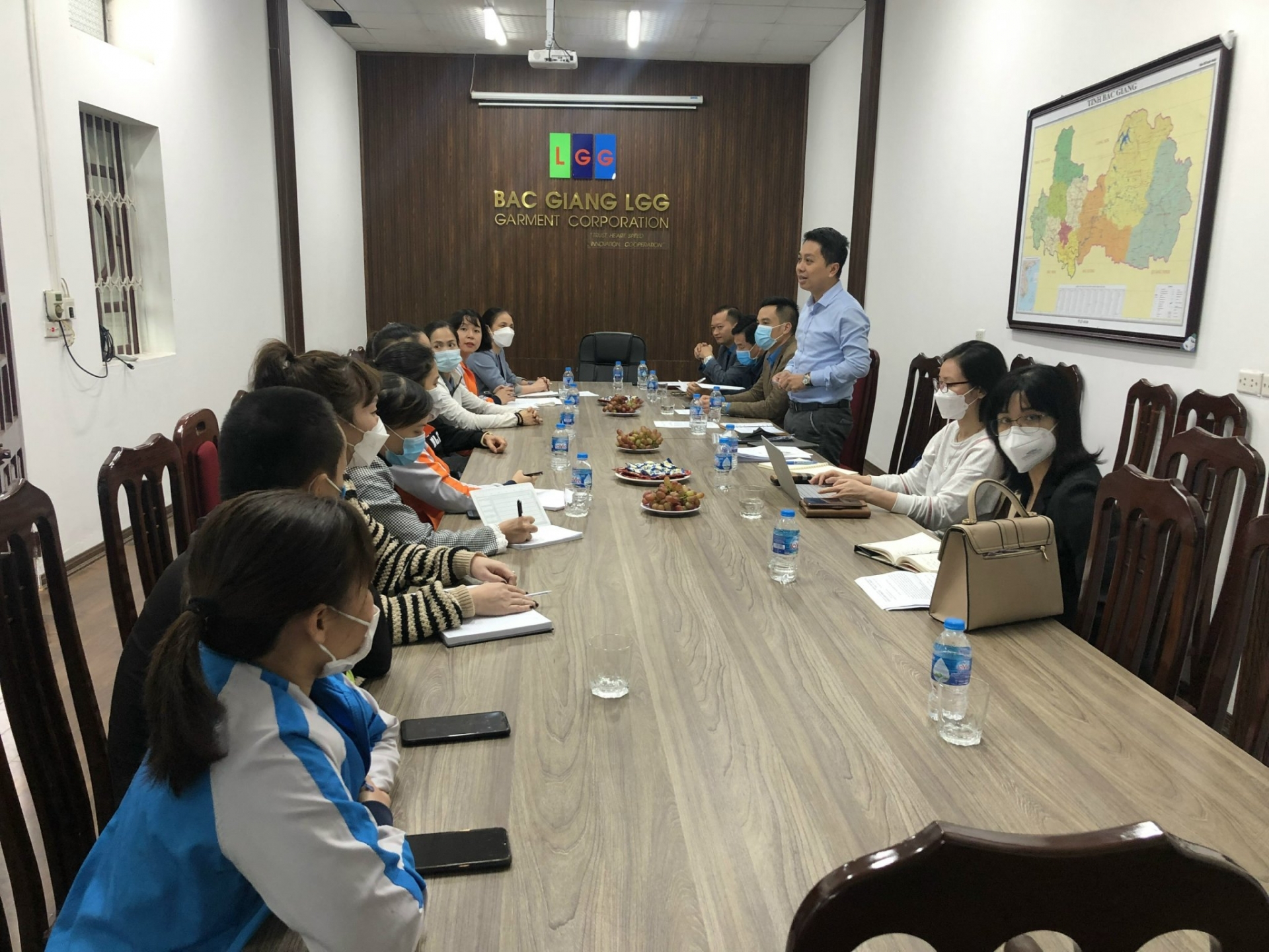 Nhiều khó khăn trong chăm sóc, giáo dục con công nhân Nhiều khó khăn trong chăm sóc, giáo dục con công nhân