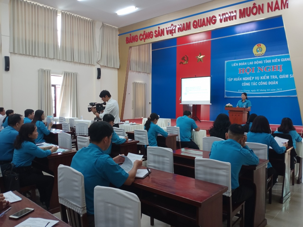 Đổi mới hoạt động công đoàn tham gia kiểm tra, giám sát Đổi mới hoạt động công đoàn tham gia kiểm tra, giám sát