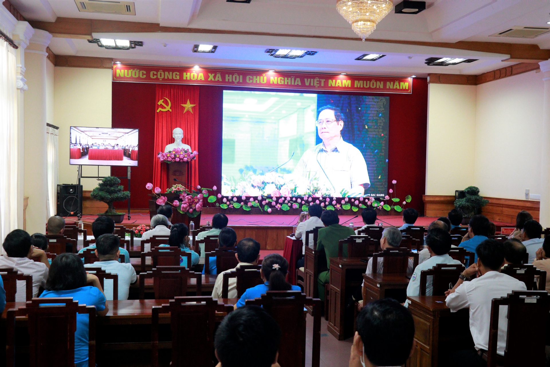 Thừa Thiên Huế: Công nhân lao động phấn khởi khi được tăng lương từ 1/7 Thừa Thiên Huế: Công nhân lao động phấn khởi khi được tăng lương từ 1/7