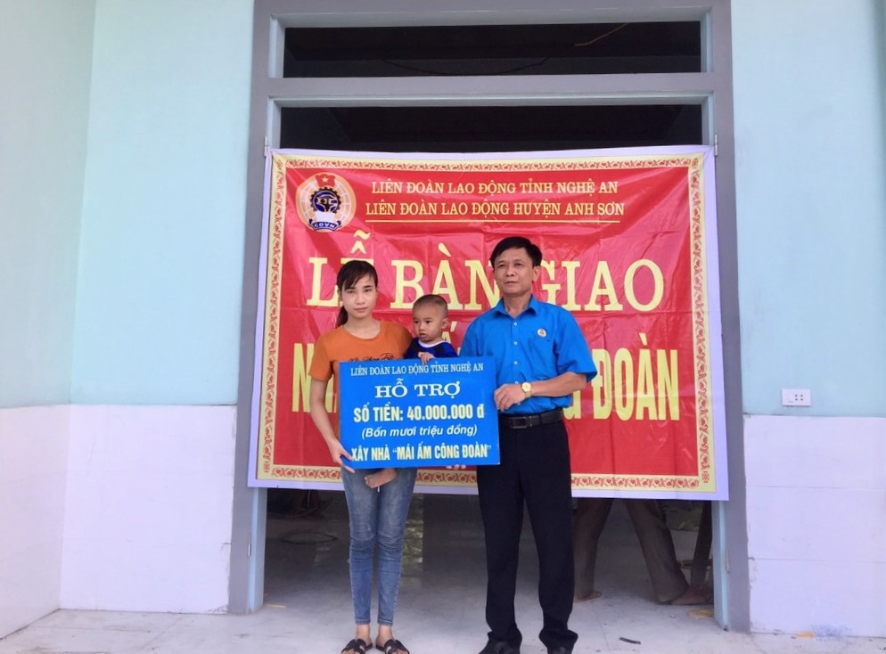 Công đoàn huyện Anh Sơn: Tích cực tổ chức nhiều hoạt động trong Tháng Công nhân Công đoàn huyện Anh Sơn: Tích cực tổ chức nhiều hoạt động trong Tháng Công nhân