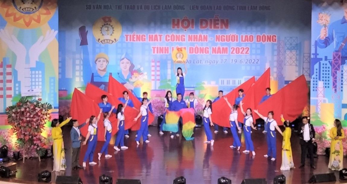 Lâm Đồng náo nức khai mạc Hội diễn Tiếng hát công nhân, người lao động năm 2022