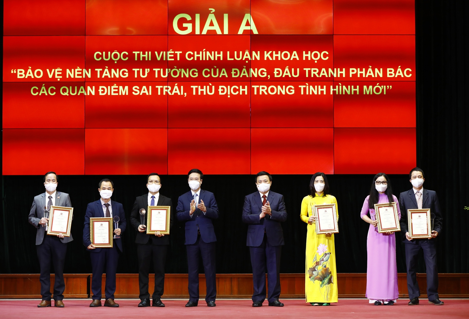 Định hướng của Đại hội XIII về văn học nghệ thuật Định hướng của Đại hội XIII về văn học nghệ thuật