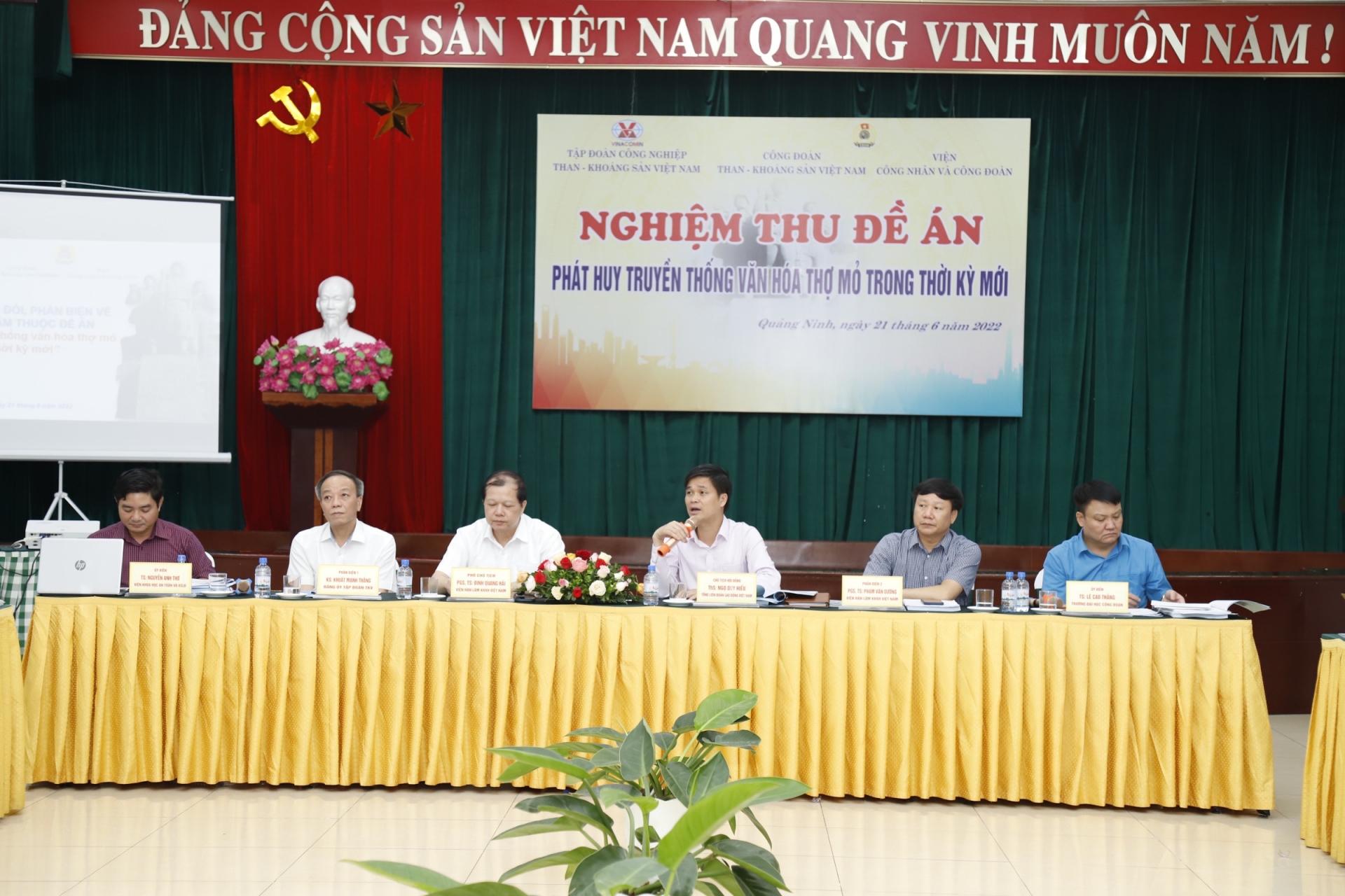Nghiệm thu Đề án “Phát huy truyền thống văn hoá thợ mỏ trong thời kì mới” Nghiệm thu Đề án “Phát huy truyền thống văn hoá thợ mỏ trong thời kì mới”