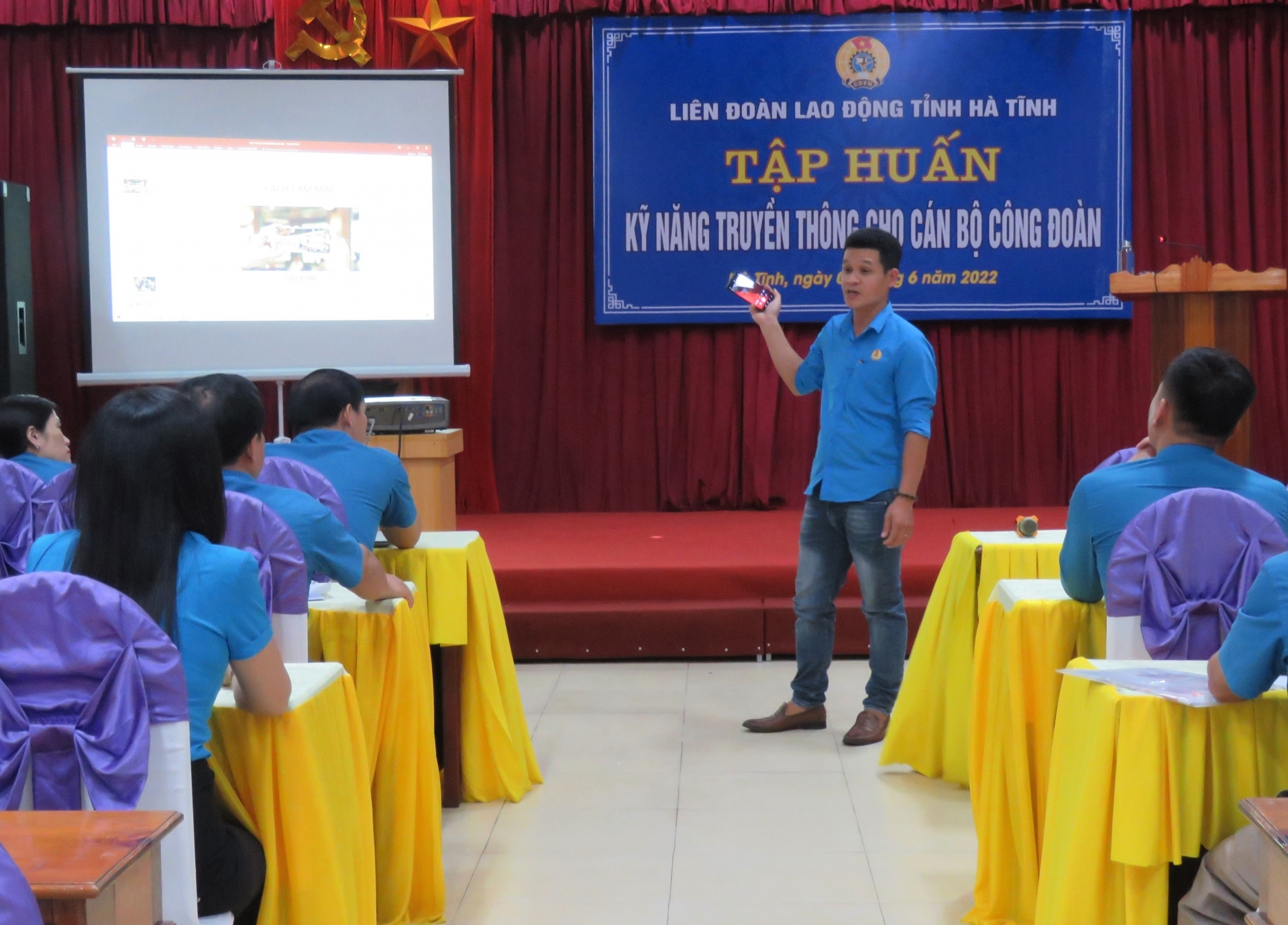 6 tháng đầu năm có hơn 300 tin bài đăng trên Tạp chí Lao động và Công đoàn