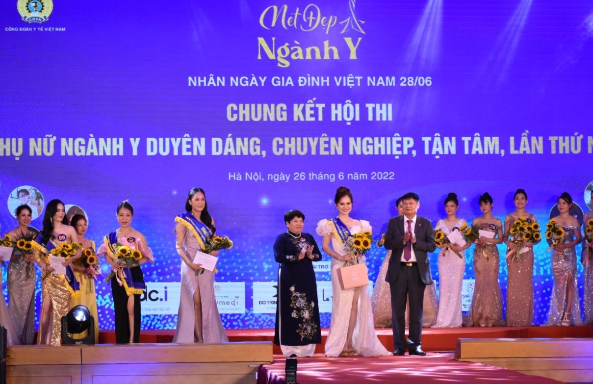 Ấn tượng Hội thi “Phụ nữ ngành Y duyên dáng, chuyên nghiệp, tận tâm” Ấn tượng Hội thi “Phụ nữ ngành Y duyên dáng, chuyên nghiệp, tận tâm”
