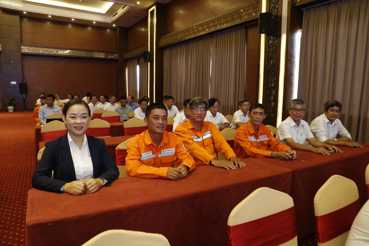 Tập huấn về mạng lưới an toàn vệ sinh viên năm 2022 cho cán bộ công đoàn Tập huấn về mạng lưới an toàn vệ sinh viên năm 2022 cho cán bộ công đoàn