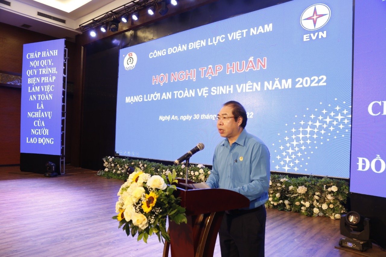 Tập huấn về mạng lưới an toàn vệ sinh viên năm 2022 cho cán bộ công đoàn Tập huấn về mạng lưới an toàn vệ sinh viên năm 2022 cho cán bộ công đoàn
