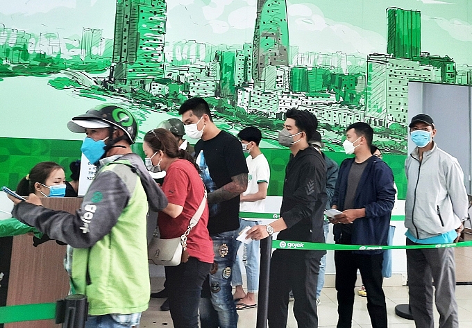 Lao động phi chính thức tham gia BHXH: tự nguyện hay bắt buộc?