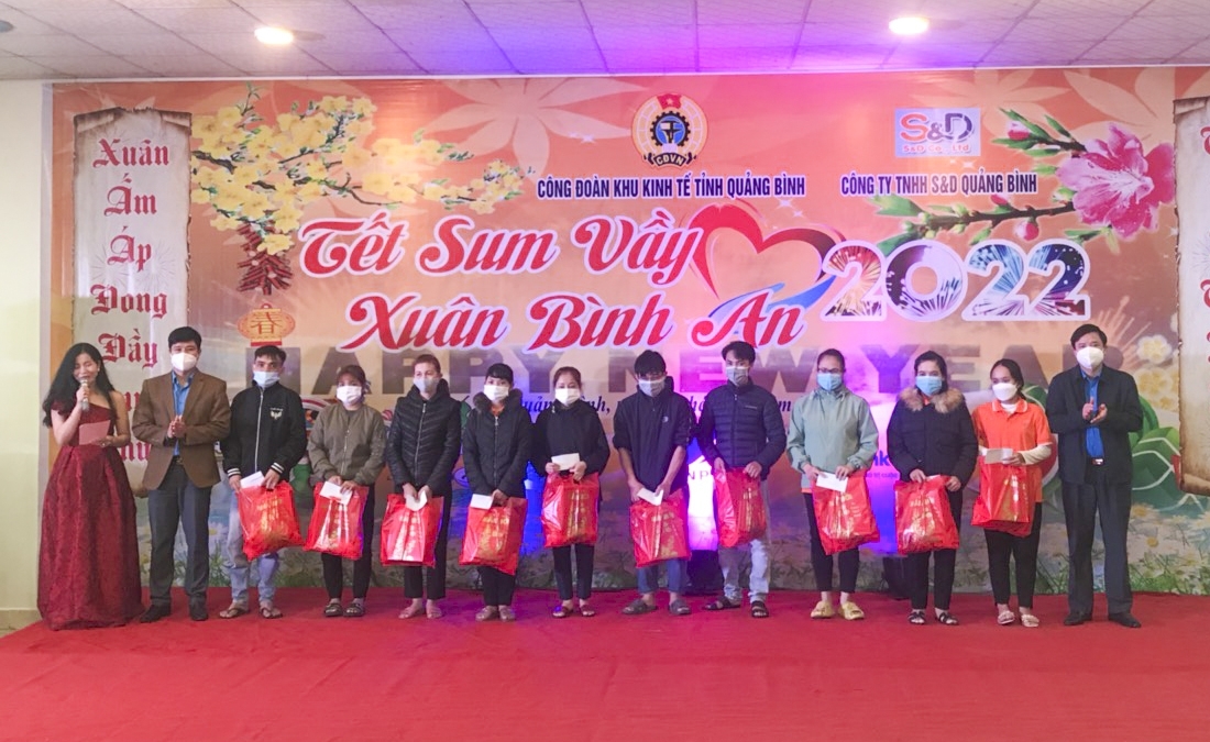 Công đoàn Quảng Bình: Gần 23 tỉ đồng chia sẻ khó khăn với công nhân lao động Công đoàn Quảng Bình: Gần 23 tỉ đồng chia sẻ khó khăn với công nhân lao động