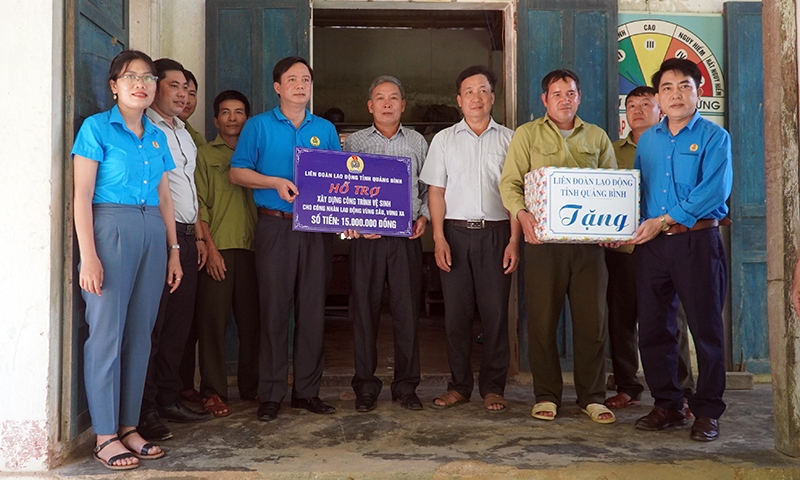 Công đoàn Quảng Bình: Gần 23 tỉ đồng chia sẻ khó khăn với công nhân lao động Công đoàn Quảng Bình: Gần 23 tỉ đồng chia sẻ khó khăn với công nhân lao động