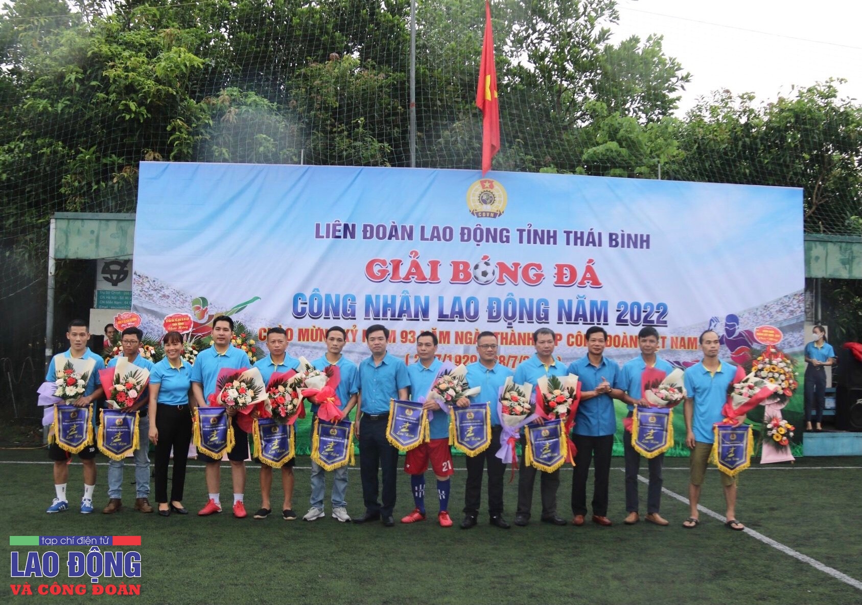 Thái Bình: Sôi nổi giải bóng đá trong công nhân lao động