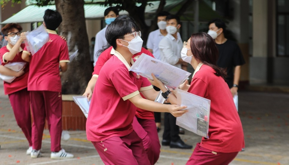 Tiên tri đoán đề thi văn: Xem lại cách ra đề Tiên tri đoán đề thi văn: Xem lại cách ra đề